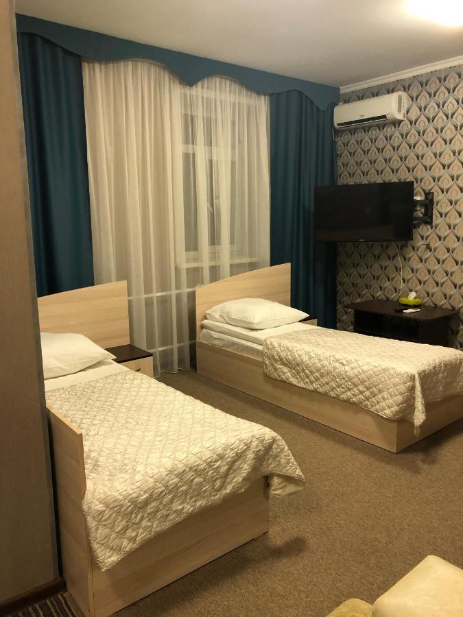 Mereke Hotel Ustʼ-Kamenogorsk Exterior foto